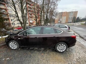 Opel Astra J 1.6 85kw 2014/7
