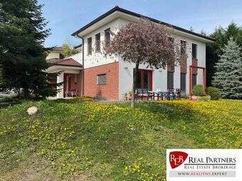 Predaj luxusná 6 izbová Vila,245 m2,pozemok 956 m2,Krasňany,
