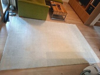 Predam smotanovy koberec 2x2.9m