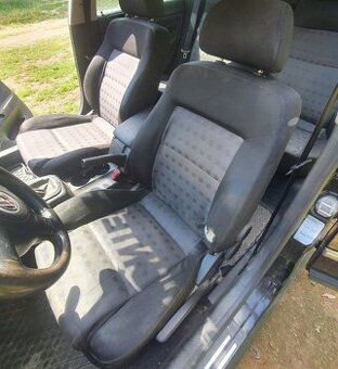 Sedadla Passat b5,5 - 1
