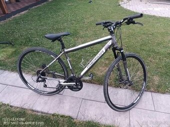 Cross bicykel