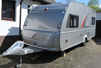 rodinný karavan TOP 2015 Bürstner Averso Plus 510 tk