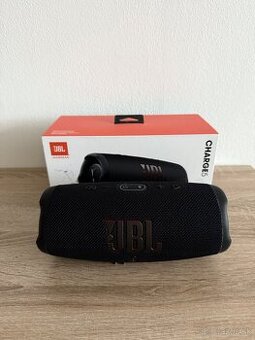 JBL Charge 5
