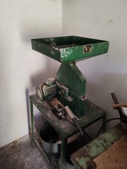 Predám šrotovník obilia