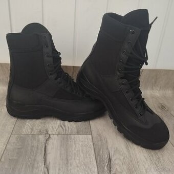 Vojenske/policajne kanady