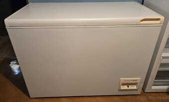 Truhlicová mraznička