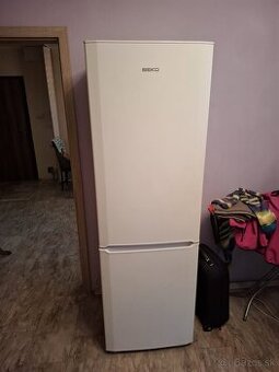 Chladnička s mraziakom
