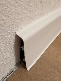 Arbiton soklové lišty biele