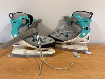 Predám detské nastaviteľné korčule OXELO