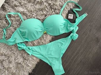 Dvojdielne plavky brazílky s viazaním. L/40 mätové
