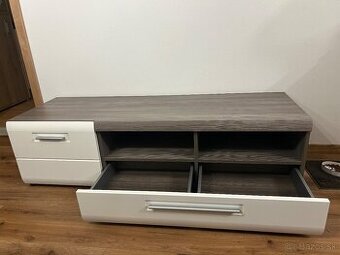 Luca bessoni avensis - šedobiela zostava nábytku