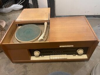 Tesla koncert rádio