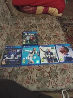 Predám hry na PS4