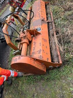 Mulčovač s bočným posúvam 2.3m