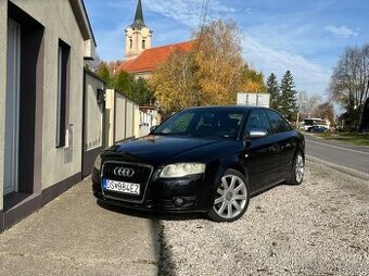 Audi A4 2.0 TFSI Quattro S-Line