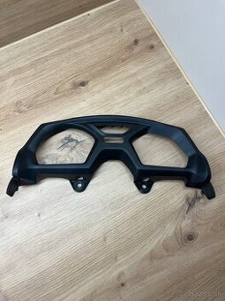 CB650F kryt budíkov