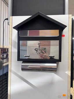 poštová schránka čierno-sivá