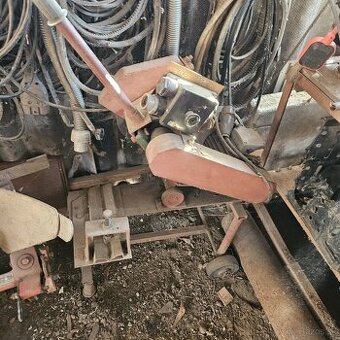 Rozbrusovačka na kov