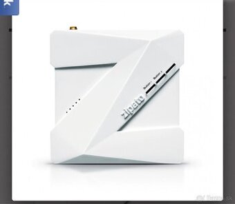 Zipato pohybový senzor a zipabox zipatile