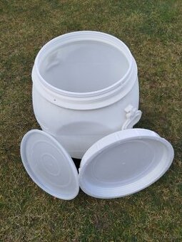 Plastové sudy 50l