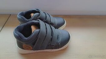 Zateplené  zimné  topánky veľkosť  24