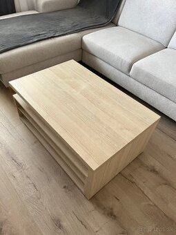 Predam konferencny stolik