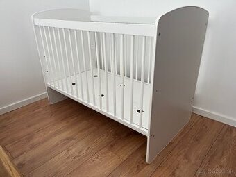 Predám detskú postieľku