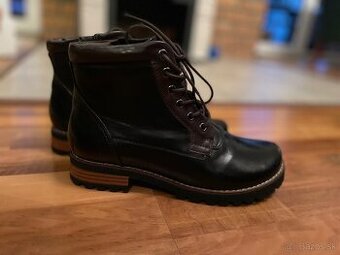 Dámske šnurovacie čižmi