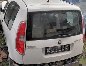 ŠKODA ROOMSTER 1.2 2013 51kW predám PIATE DVERE,  MOTOR BZG