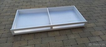 šuflík pod posteľ