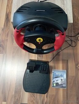 Volant Thrustmaster na PS3