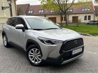 Predam Toyota Corolla Cross 1.8,72.00kW,Hybrid (elektirka- b