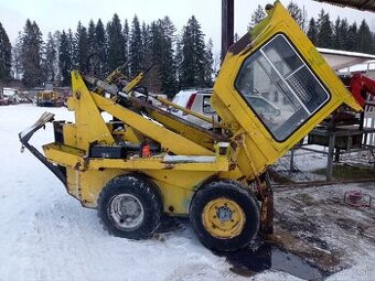 Kúpim unc šmykovy nakladač