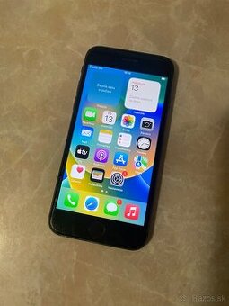 iPhone 8 / Black 256GB skrabance na displeji