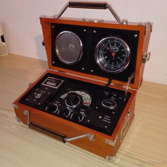 SPIRIT OF ST.LOUIS- Vintage rádio