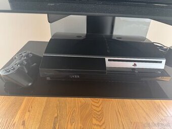 Predám PlayStation 3 + Ovládač + 5 skvelých hier