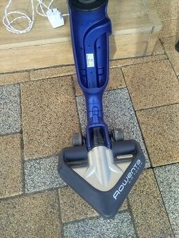 Vysávač Rowenta používaný predám.