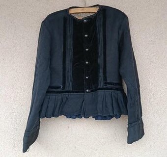 Kabátik ku kroju, krojovane bábiky.