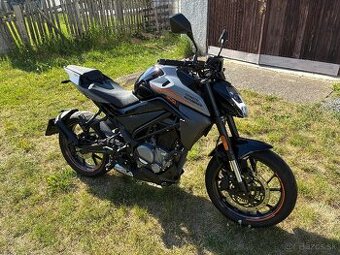CF Moto 300 NK