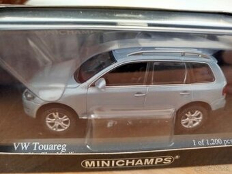 Predám modely áut minichamps 1:43.
