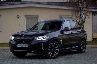 BMW iX3 Panoráma 210kW Harman Kardon