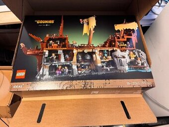 21363 - Lego Ideas The Goonies + 40773