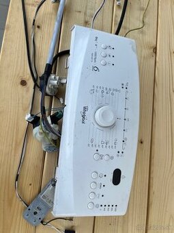 Whirlpool AWE 66710 elektronika