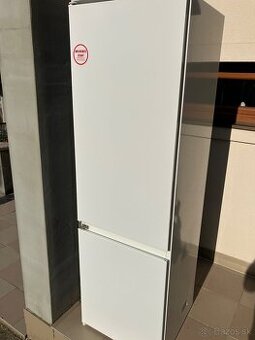 Predám vstavanú chladničku s mrazničkou GORENJE