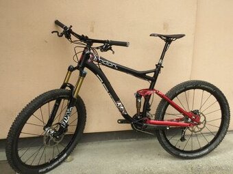 Luxusní enduro Radon Slide 150 10.0 - Top osazení
