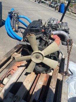 Motor m102 - 1