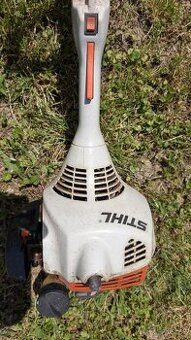 Benzínový vyžínač STIHL FS 38 (Motor funkčný - na diely/opra