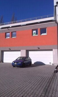 Dám do prenájmu sklady a garáže v Žiline centre na Bulvárii