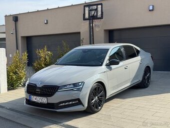 Škoda Superb Sportline DSG DPH v záruke bezplatný servis