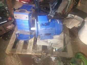 Elektromotor s prevodovkou nový 5.5kw
